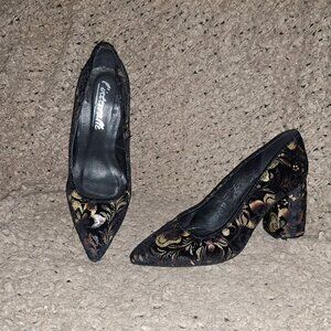 L’INTERVALLE-Made in Spain-Black Velvet Floral-Pumps-Sz 38-NWOB